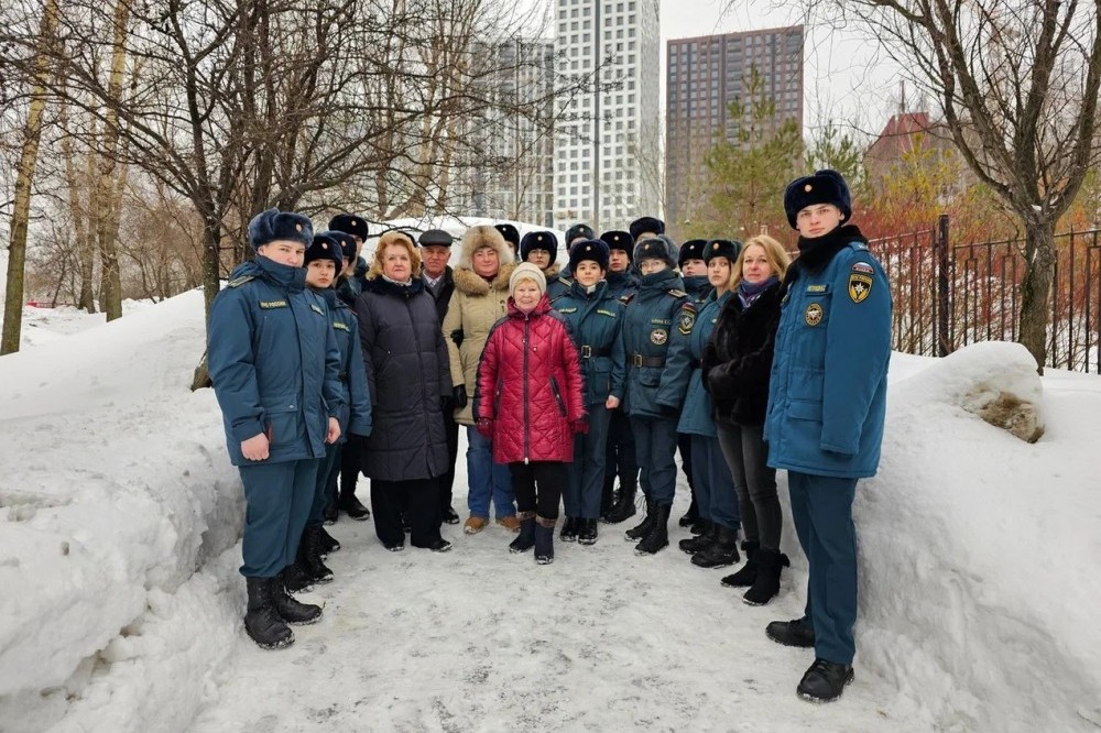 С Днём защитника Отечества!